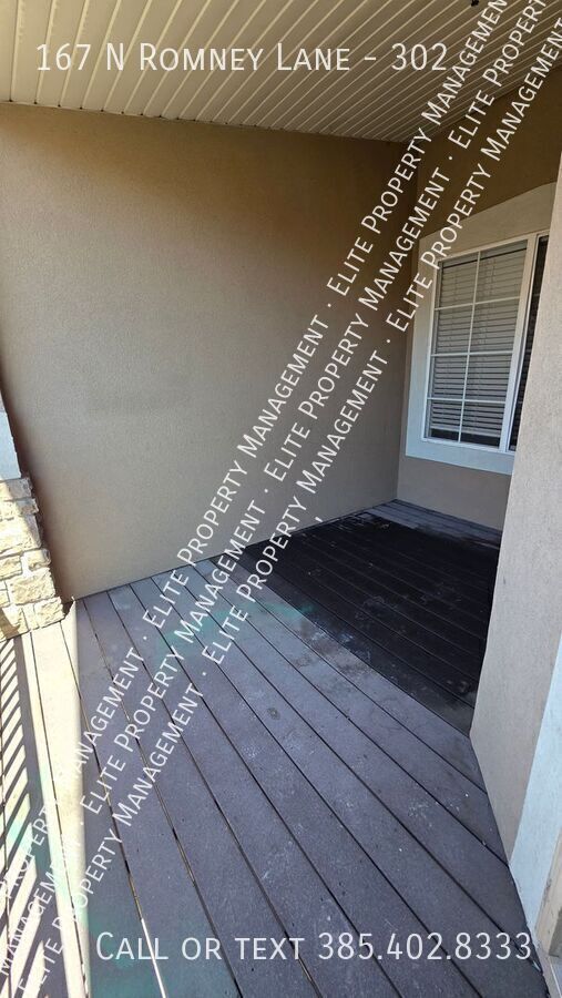 Building Photo - 167 N Romney Ln