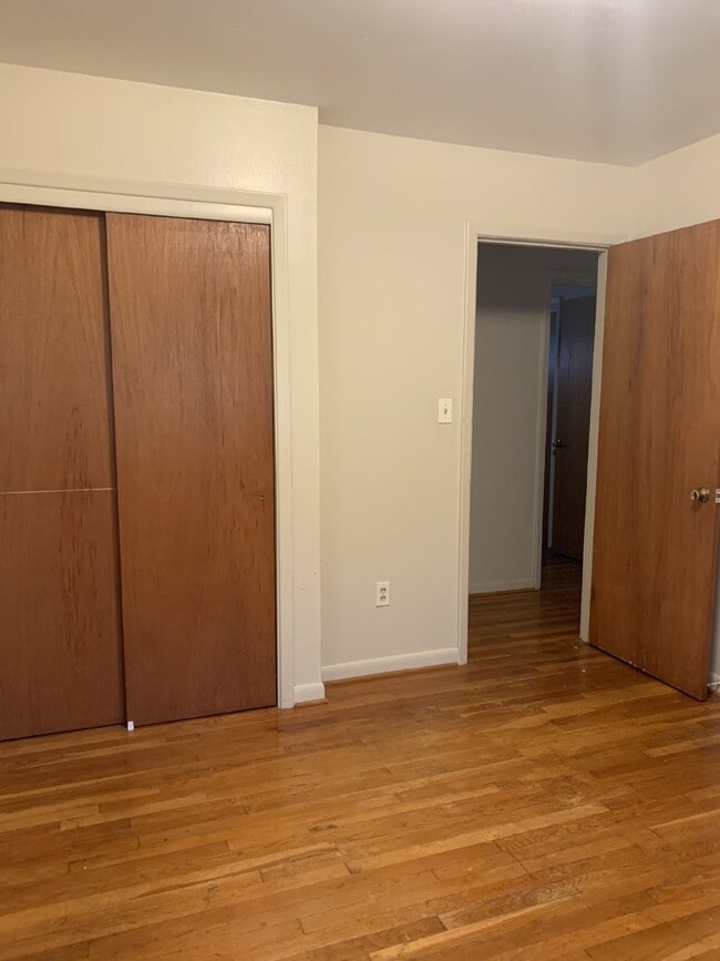 Building Photo - Charming 3-Bedroom Home with 2 Full Bathrooms in Jonesboro!