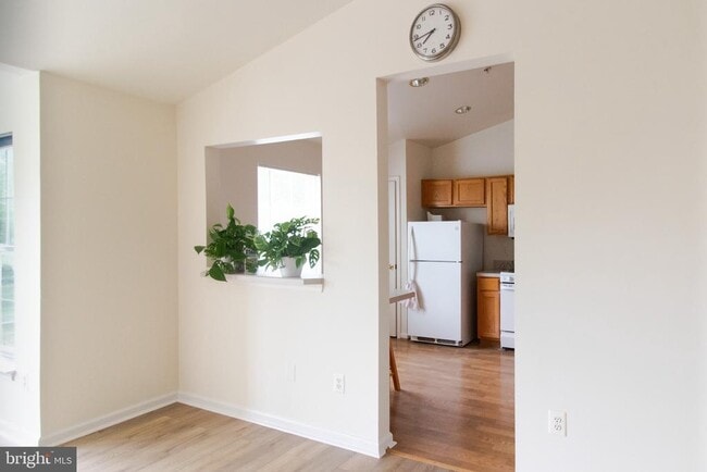Building Photo - 7505 Calderon Ct