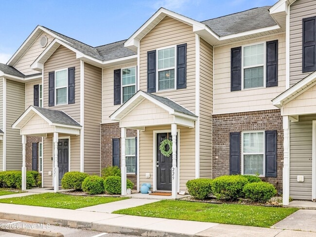 Building Photo - 229 Glen Cannon Drive