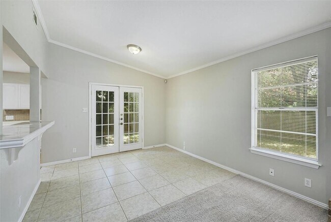 Building Photo - 8903 Piney Point Dr