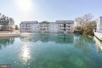 Building Photo - 600 Waters Edge Dr