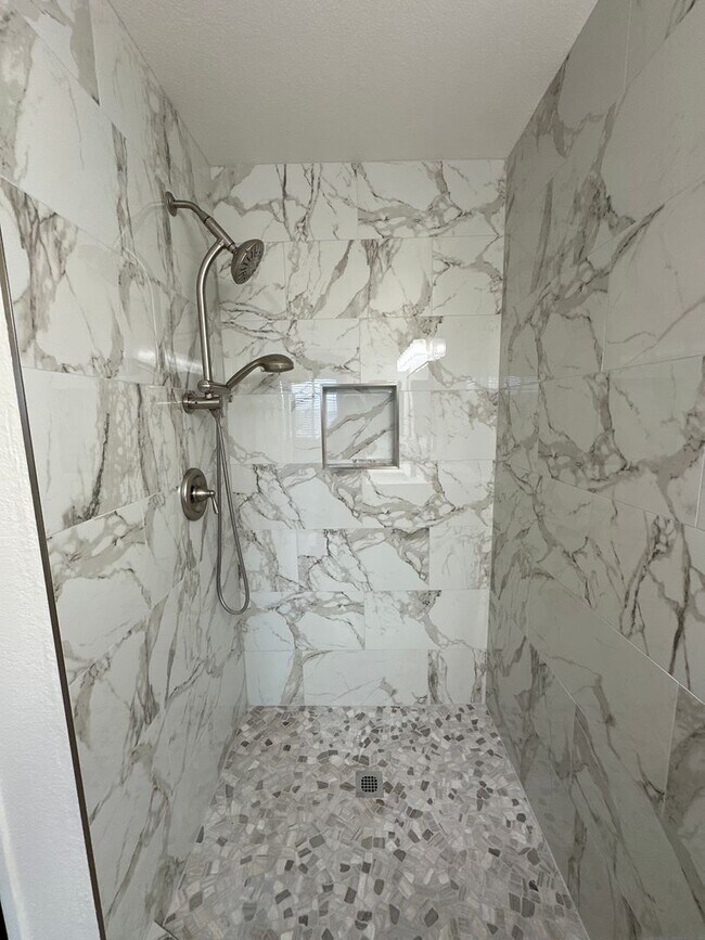 Building Photo - SCRIPTS RANCH-FULLY REMODELED  2 BED, 2.5 BATH - AVAILABLE NOW!