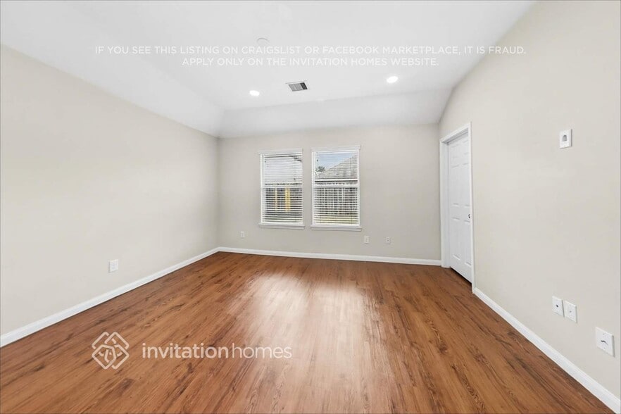 Building Photo - 18806 N Lyford Dr