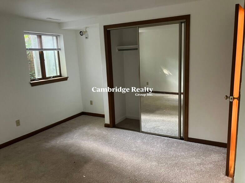 Building Photo - 175 Summer St