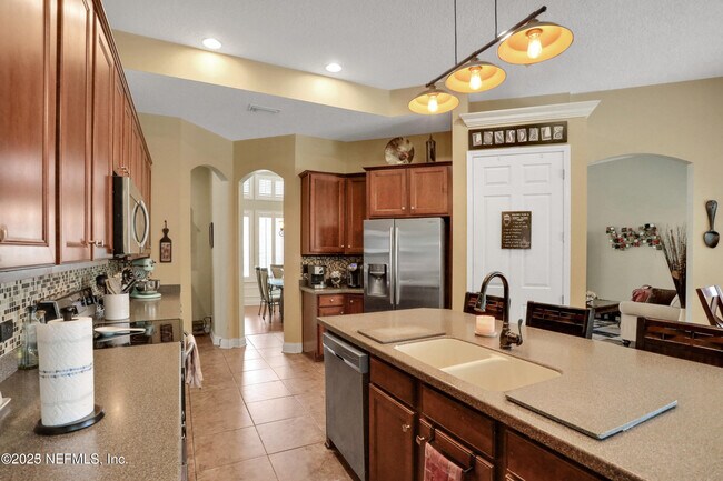 Building Photo - 8000 Hampton Park Blvd E