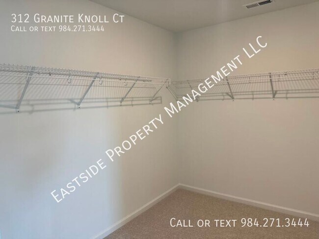 Building Photo - 312 Granite Knl Ct