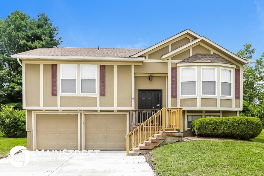 Primary Photo - 11712 Crystal Dr