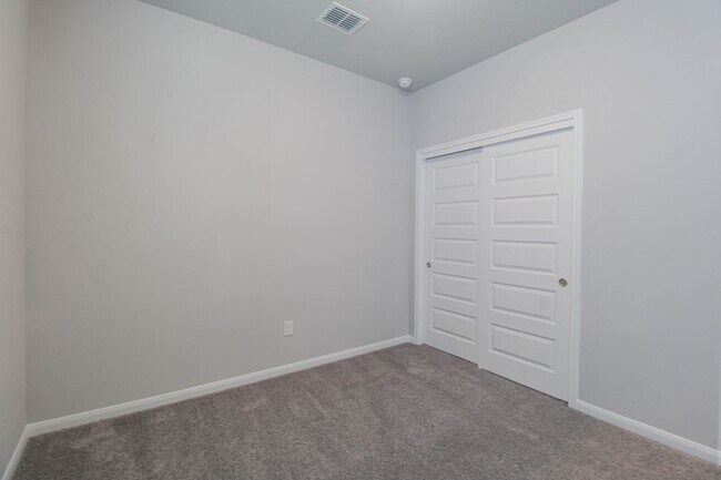 Building Photo - 3713 Tripps Pl