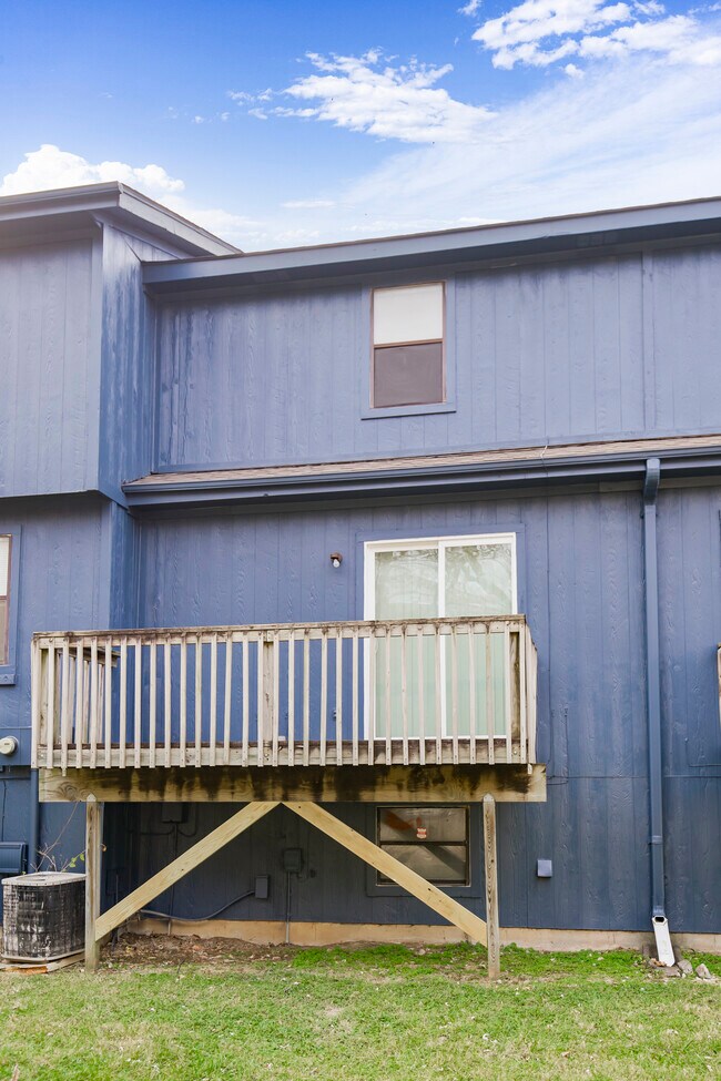 Building Photo - 3123 Eaton St