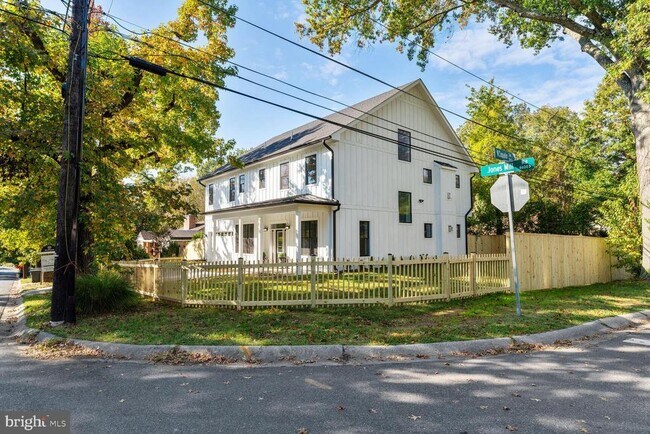 Building Photo - 8616 Jones Mill Rd
