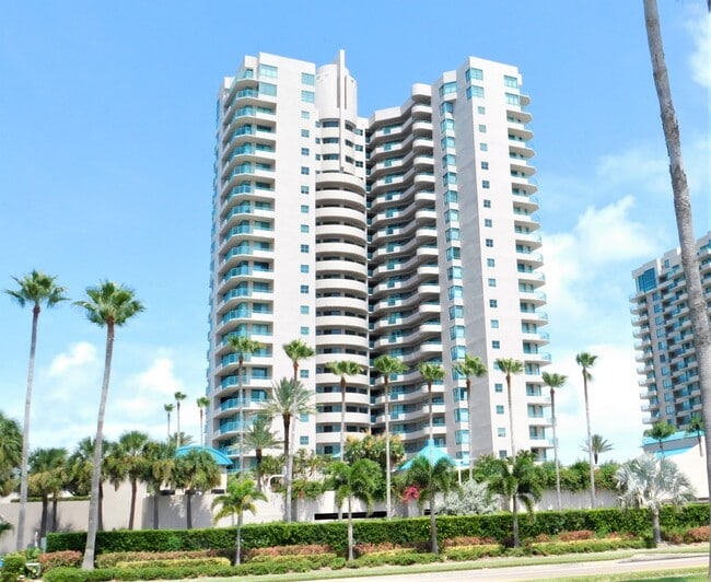 Primary Photo - 1540 Gulf Blvd
