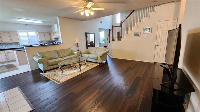 Building Photo - 1381 Wentworth Dr