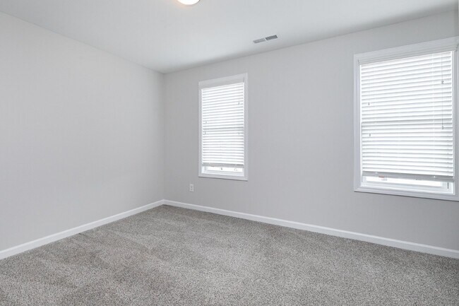 Building Photo - 38 Thunderhill, Clayton