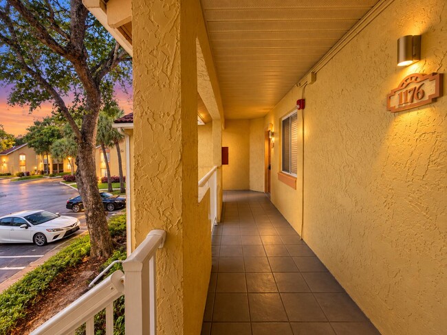 Building Photo - 1172 Coral Club Dr