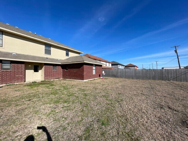 Building Photo - 1108 Leslie Cir