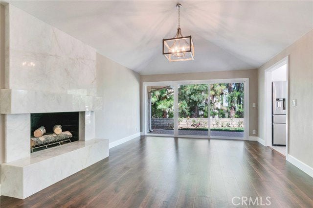 Building Photo - 11761 Highview Dr