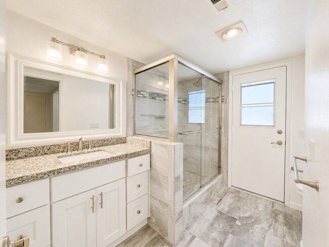 Building Photo - Beautifully updated and upgraded Chardonnay Hills house for rent