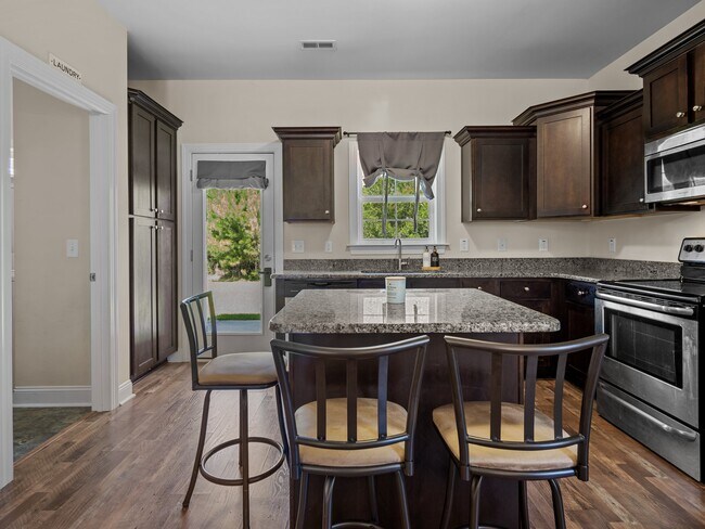 Building Photo - 4039 Hunters Trail