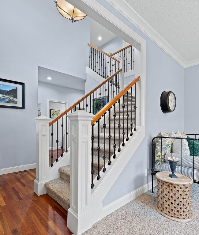 Building Photo - Desirable Oregon City / Luxury Home, High End Amenities, Central Air, Central Vac, Tank-less Hot ...