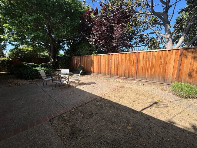 Building Photo - Prime Santa Clara Living Minutes from SCU, Valley Fair & Santana Row, Must See!!