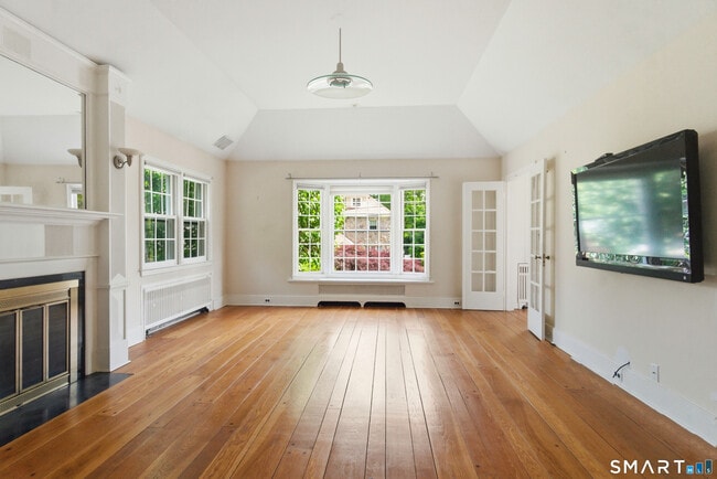 Building Photo - 24 Highbrook Rd