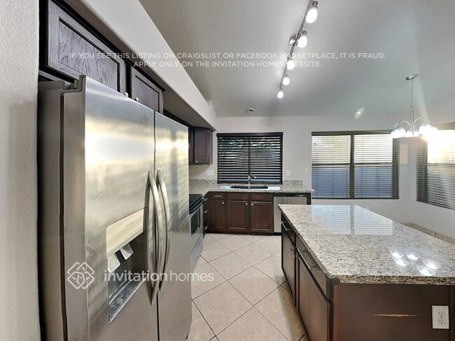 Building Photo - 2404 N 125th Dr