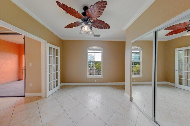 Building Photo - 2705 Via Murano