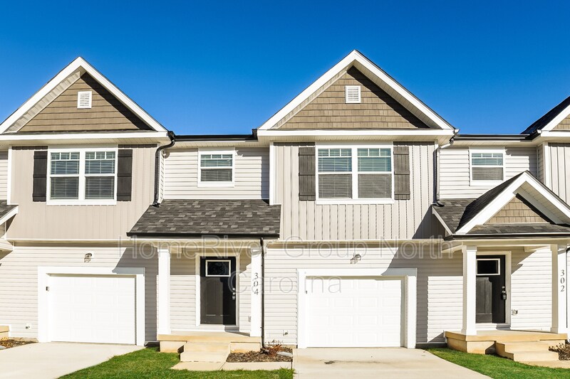 Primary Photo - 304 Beaumont Cir
