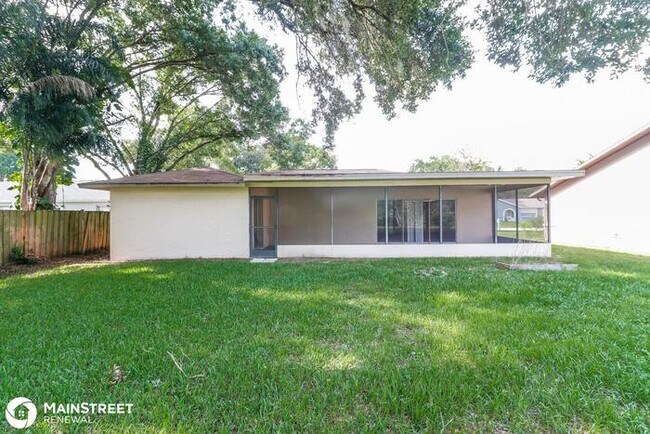 Building Photo - 8240 Fishhawk Ave