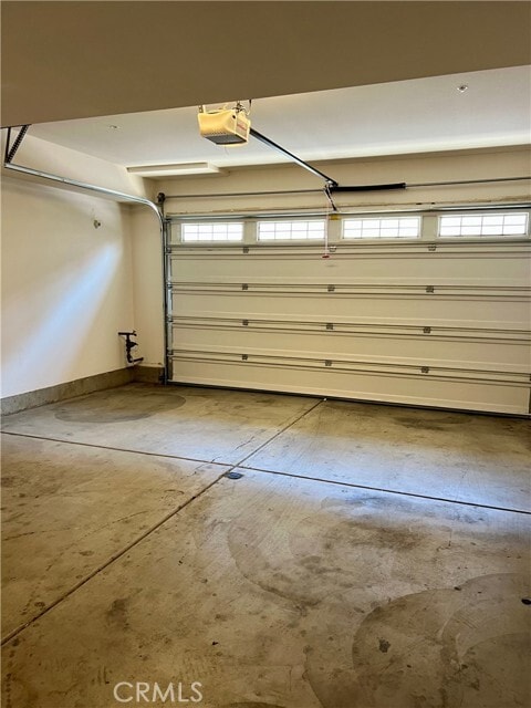 Building Photo - 338 N Fenimore Ave