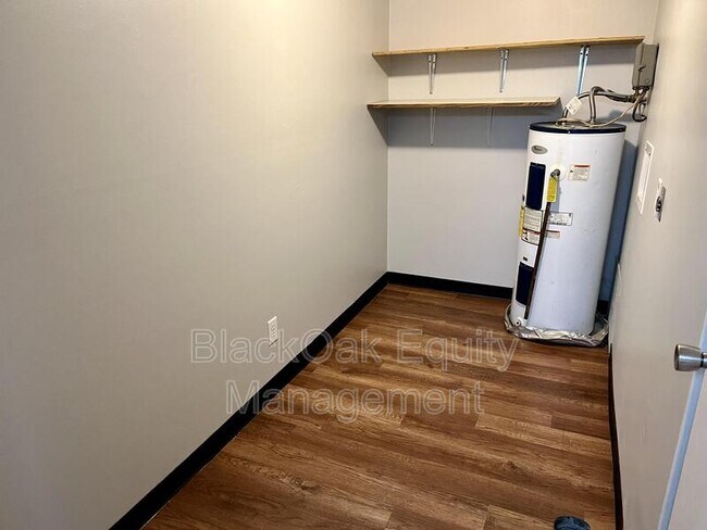 Building Photo - 112 Slate Run