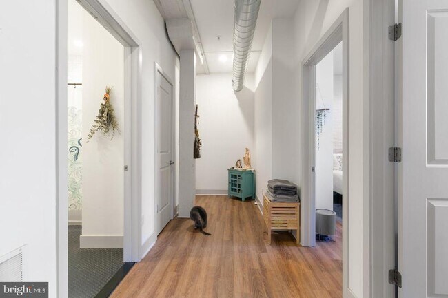 Building Photo - 1618 Mifflin St