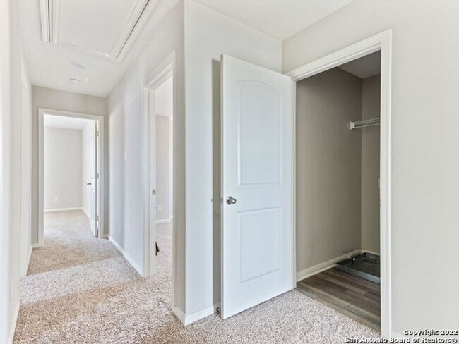Building Photo - 6550 Underwood Way