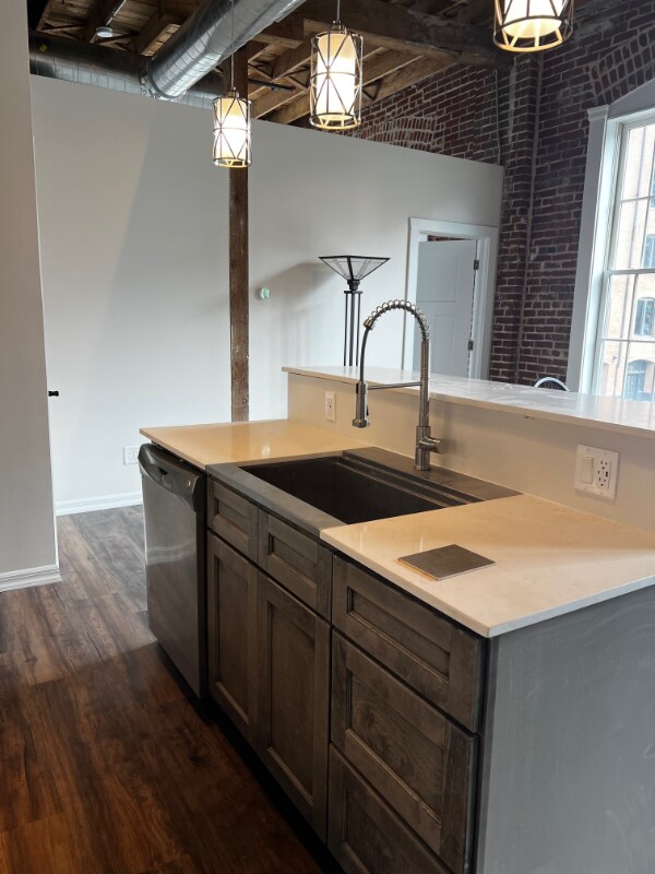 Building Photo - 212 Morgan St