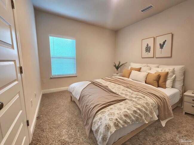 Building Photo - 7890 Burnside Lp