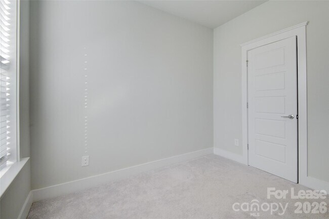 Building Photo - 5939 Ardrey Kell Rd