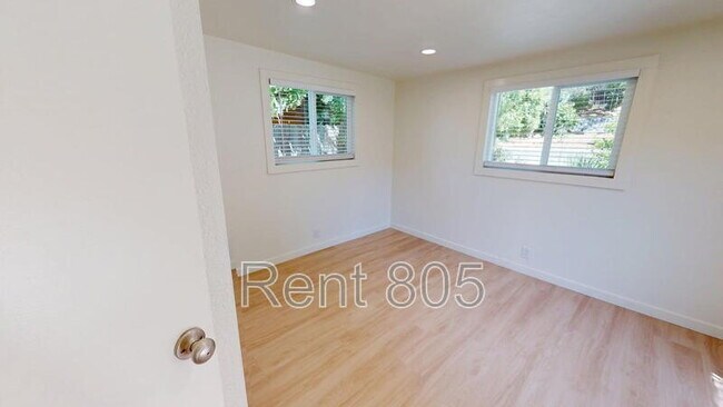 Building Photo - 8236 Edison Dr