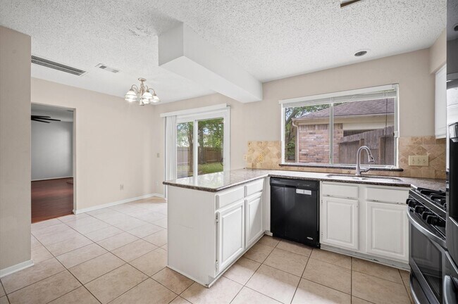 Building Photo - 3018 Granite Lake Dr