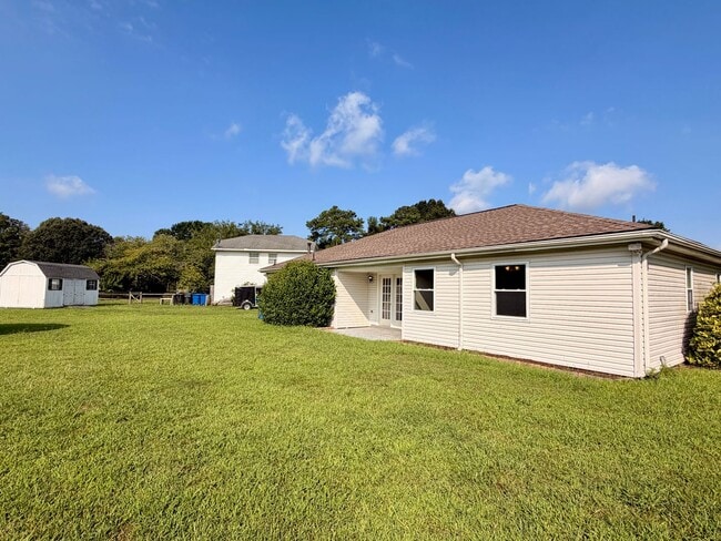 Building Photo - 1012 Antioch Cir