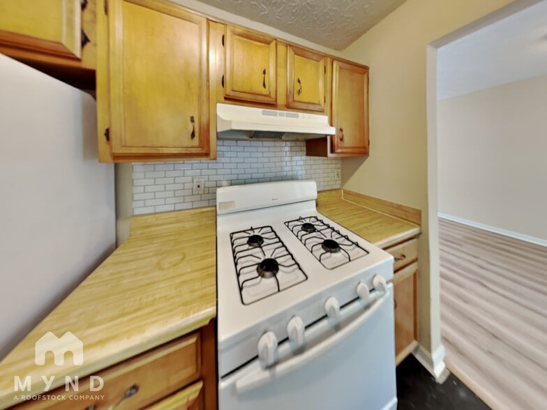 Building Photo - 1626 Sugar Downs Ct SE