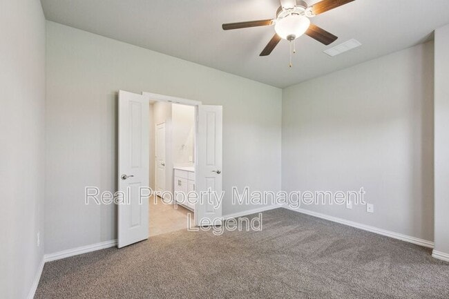 Building Photo - 4018 Sandstone Dr