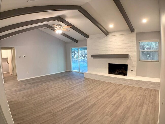 Building Photo - 10419 Quail Ridge Dr