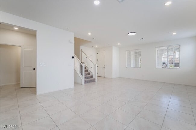 Building Photo - 3734 Battipaglia Ave