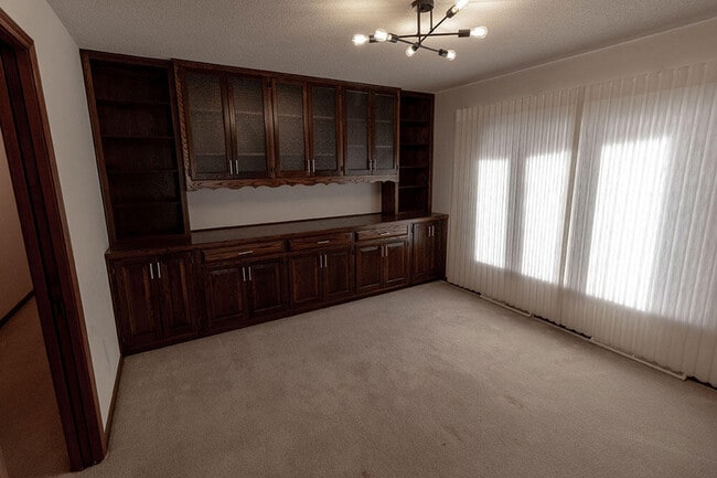 Building Photo - 401 Cedar Ln