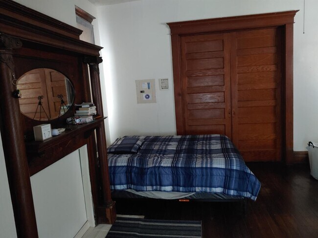 Building Photo - 371 Aylesford Pl