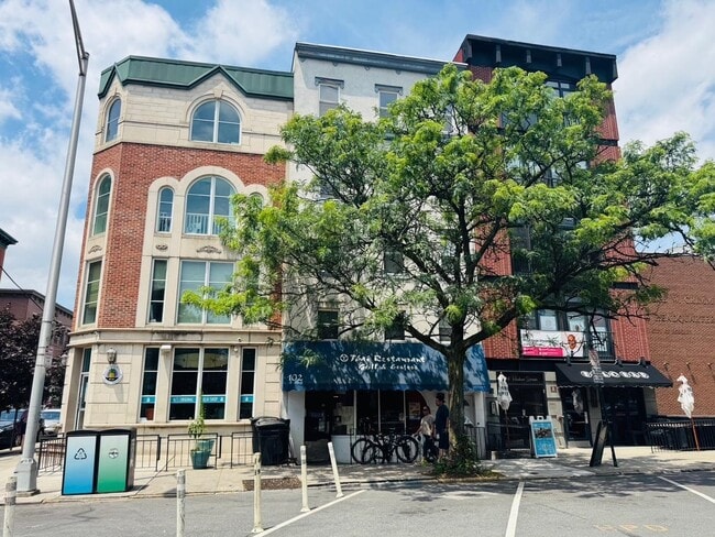 Primary Photo - 102 Hudson St
