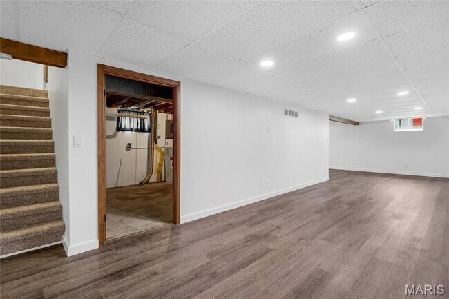 Building Photo - 524 Cheryl Ann Dr