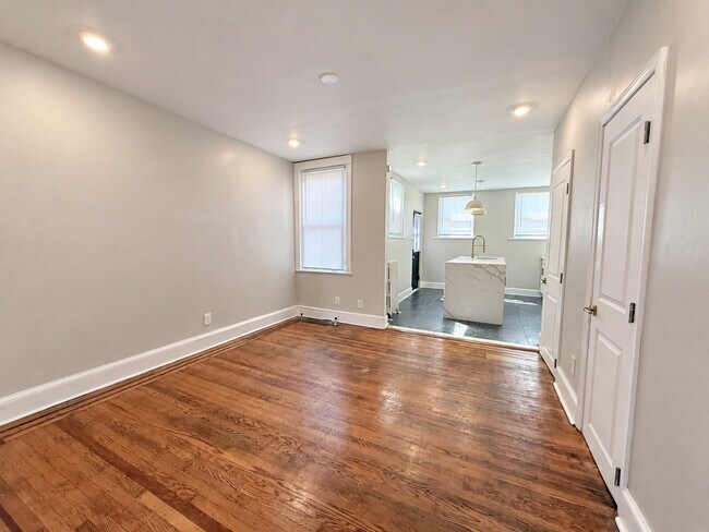 Building Photo - 2112 N 57th St