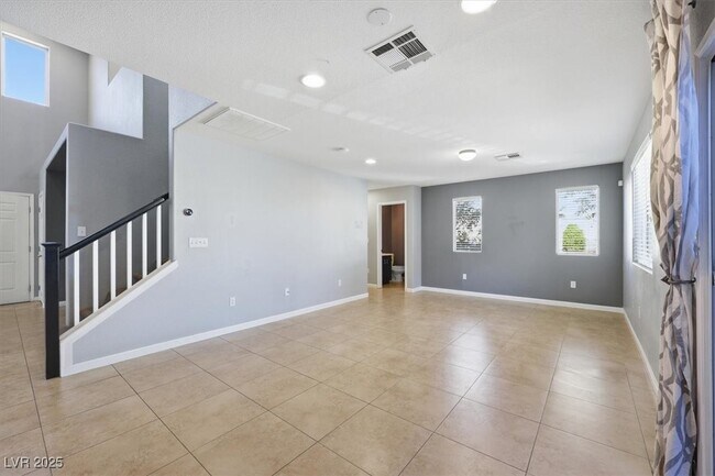 Building Photo - 10457 Chrisman Ave